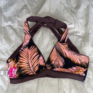 NWOT MAAJI swim suit top